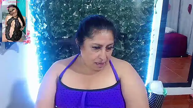 Snapshot of Keyla01_ chatting on 03.08.25 Keyla01 online show from 03.08.25