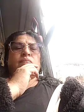 Snapshot of Keyla01_ chatting on 03.18.25 Keyla01 online show from 03.18.25