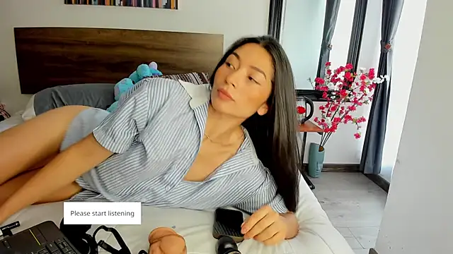 Ginebraa Saenz online show from 09.25.25