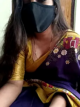 Snapshot of yoursana- chatting on 12.27.24 yoursana- online show from 12.27.24