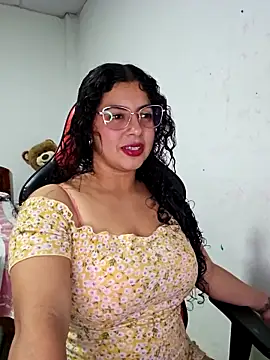 Mary pinkish online show from 11.18.25