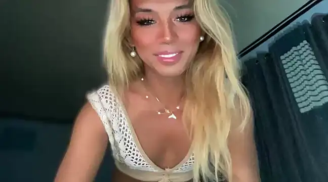 Snapshot of cockprincess_diannaxx chatting on 01.07.25 cockprincess diannaxx online show from 01.07.25