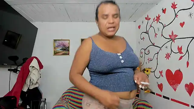 Snapshot of luciana_osorno chatting on 07.17.26 luciana osorno online show from 07.17.26