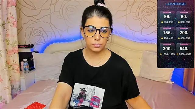 Elizabettalee online show from 10.17.25