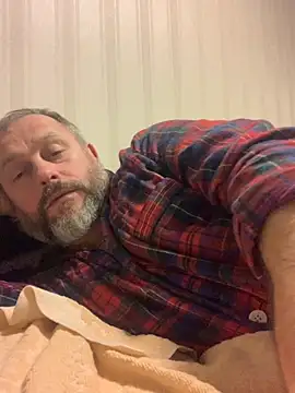 Snapshot of GHsveter chatting on 12.03.25 GHsveter online show from 12.03.25