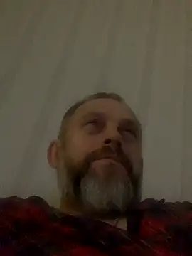 Snapshot of GHsveter chatting on 12.23.25 GHsveter online show from 12.23.25