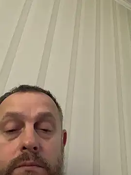 Snapshot of GHsveter chatting on 02.15.26 GHsveter online show from 02.15.26