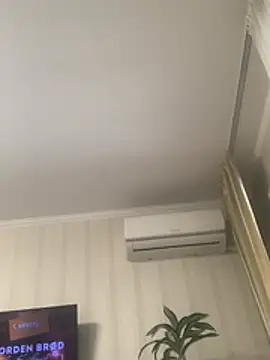 Snapshot of GHsveter chatting on 02.24.26 GHsveter online show from 02.24.26