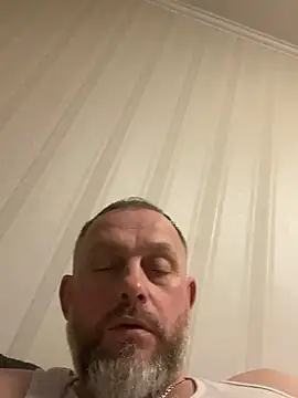 Snapshot of GHsveter chatting on 02.28.26 GHsveter online show from 02.28.26