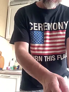 Snapshot of GHsveter chatting on 03.19.26 GHsveter online show from 03.19.26