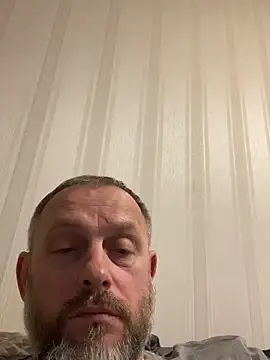 Snapshot of GHsveter chatting on 03.19.26 GHsveter online show from 03.19.26