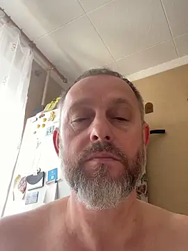 Snapshot of GHsveter chatting on 03.26.26 GHsveter online show from 03.26.26