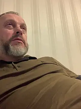 Snapshot of GHsveter chatting on 04.03.26 GHsveter online show from 04.03.26