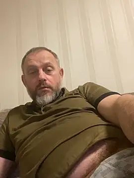 Snapshot of GHsveter chatting on 04.04.26 GHsveter online show from 04.04.26