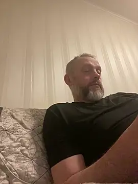 Snapshot of GHsveter chatting on 04.05.26 GHsveter online show from 04.05.26