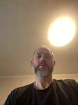 Snapshot of GHsveter chatting on 04.06.26 GHsveter online show from 04.06.26