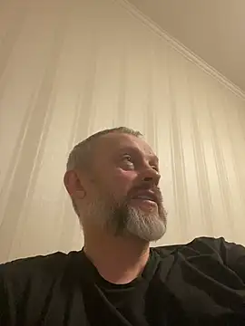 Snapshot of GHsveter chatting on 04.08.26 GHsveter online show from 04.08.26