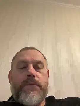 Snapshot of GHsveter chatting on 04.10.26 GHsveter online show from 04.10.26