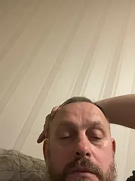 Snapshot of GHsveter chatting on 04.11.26 GHsveter online show from 04.11.26