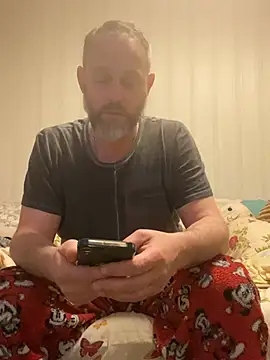 Snapshot of GHsveter chatting on 04.12.26 GHsveter online show from 04.12.26