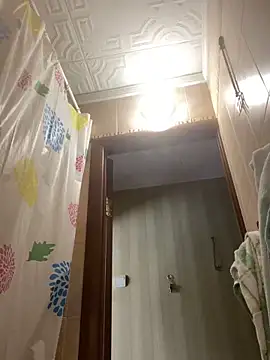 Snapshot of GHsveter chatting on 04.14.26 GHsveter online show from 04.14.26