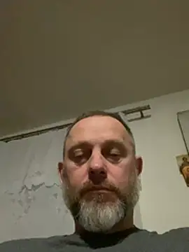 Snapshot of GHsveter chatting on 04.14.26 GHsveter online show from 04.14.26