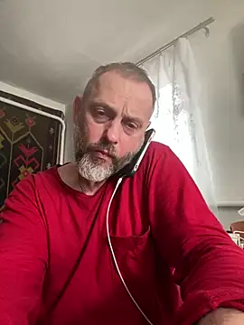 Snapshot of GHsveter chatting on 04.19.26 GHsveter online show from 04.19.26