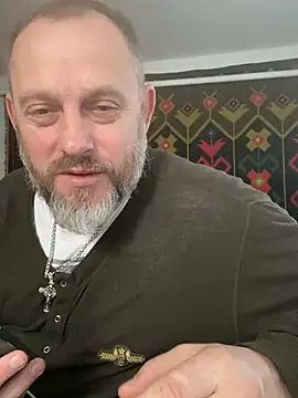 Snapshot of GHsveter chatting on 04.22.26 GHsveter online show from 04.22.26