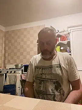 Snapshot of GHsveter chatting on 05.08.26 GHsveter online show from 05.08.26