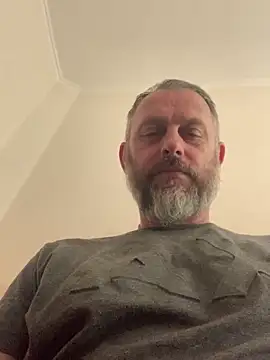Snapshot of GHsveter chatting on 05.15.26 GHsveter online show from 05.15.26