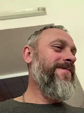 Snapshot of GHsveter chatting on 05.16.26 GHsveter online show from 05.16.26