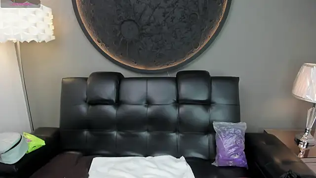 miss sharlotte18 online show from 03.04.25