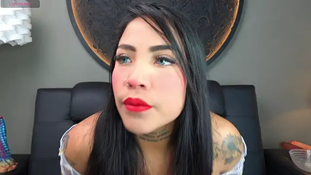 miss vaiolette online show from 11.06.25