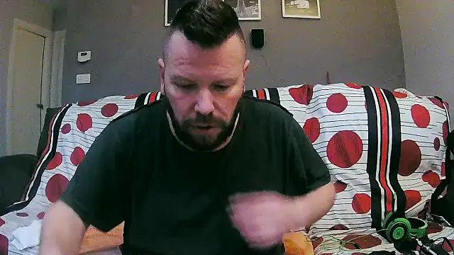 txan9876 online show from 12.22.25