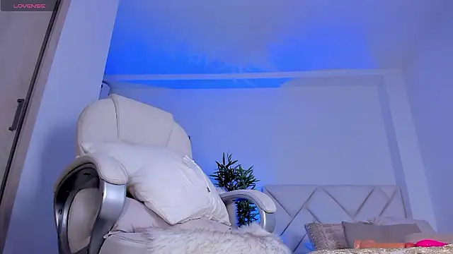 Snapshot of NiaBennet_ chatting on 12.06.24 NiaBennet online show from 12.06.24