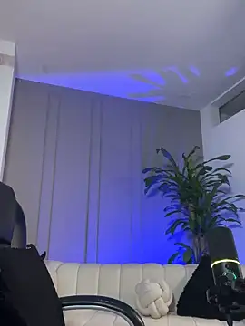 Snapshot of Frank_Farrell chatting on 04.22.26 Frank Farrell online show from 04.22.26