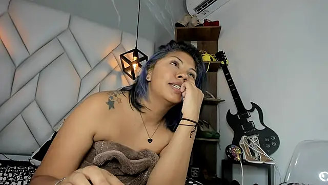 MirandaHaguen online show from 02.05.25