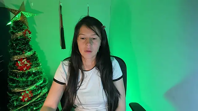 sandyquinnxx online show from 12.18.25