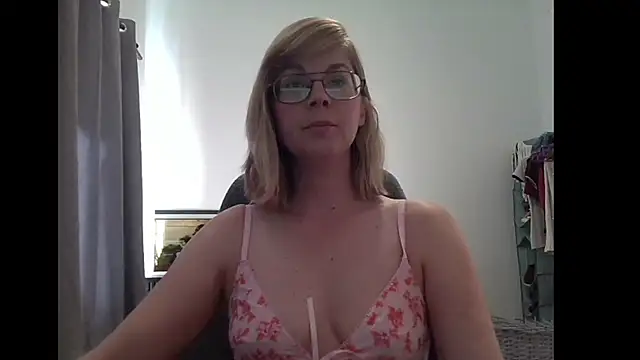 SavannaGirly online show from 03.02.25