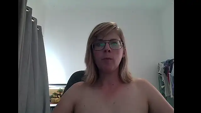 SavannaGirly online show from 03.06.25