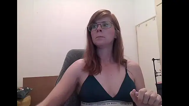 Snapshot of SavannaGirly chatting on 05.21.26 SavannaGirly online show from 05.21.26