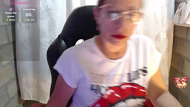 Snapshot of Chayla_Ruiz chatting on 03.01.26 Chayla Ruiz online show from 03.01.26