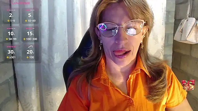 Snapshot of Chayla_Ruiz chatting on 03.10.26 Chayla Ruiz online show from 03.10.26