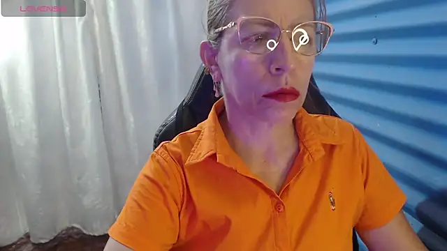 Snapshot of Chayla_Ruiz chatting on 04.09.26 Chayla Ruiz online show from 04.09.26