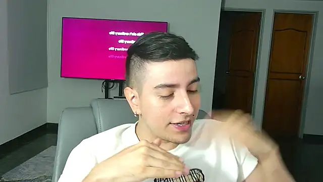 Jhoan saenz online show from 10.21.25