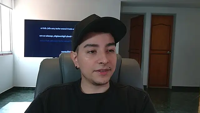 Jhoan saenz online show from 11.08.25