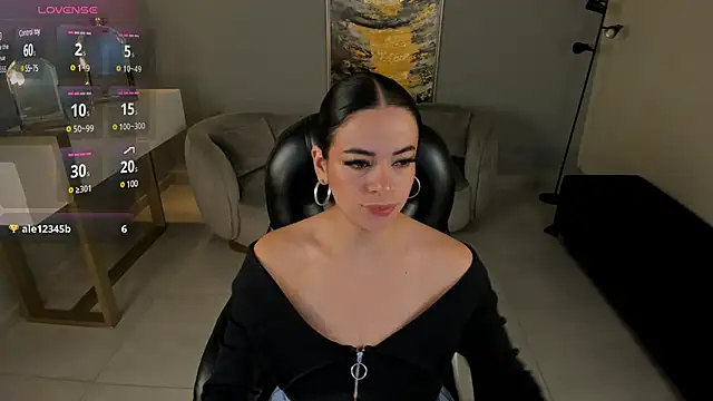 Snapshot of KateSunder chatting on 03.10.25 KateSunder online show from 03.10.25