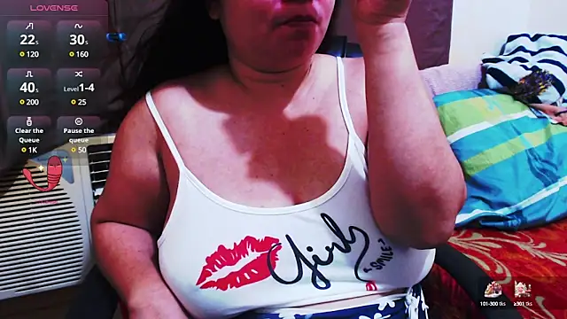 Snapshot of Alliayah_Hollyx chatting on 02.10.25 Alliayah Hollyx online show from 02.10.25