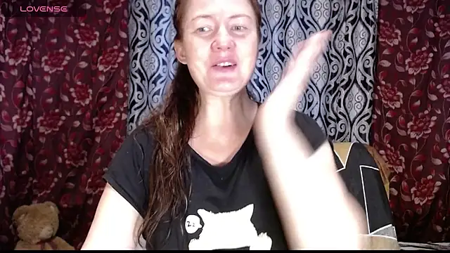 EmilyDoth online show from 09.13.25