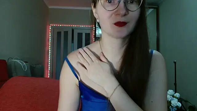 KiraGoldens online show from 03.19.26